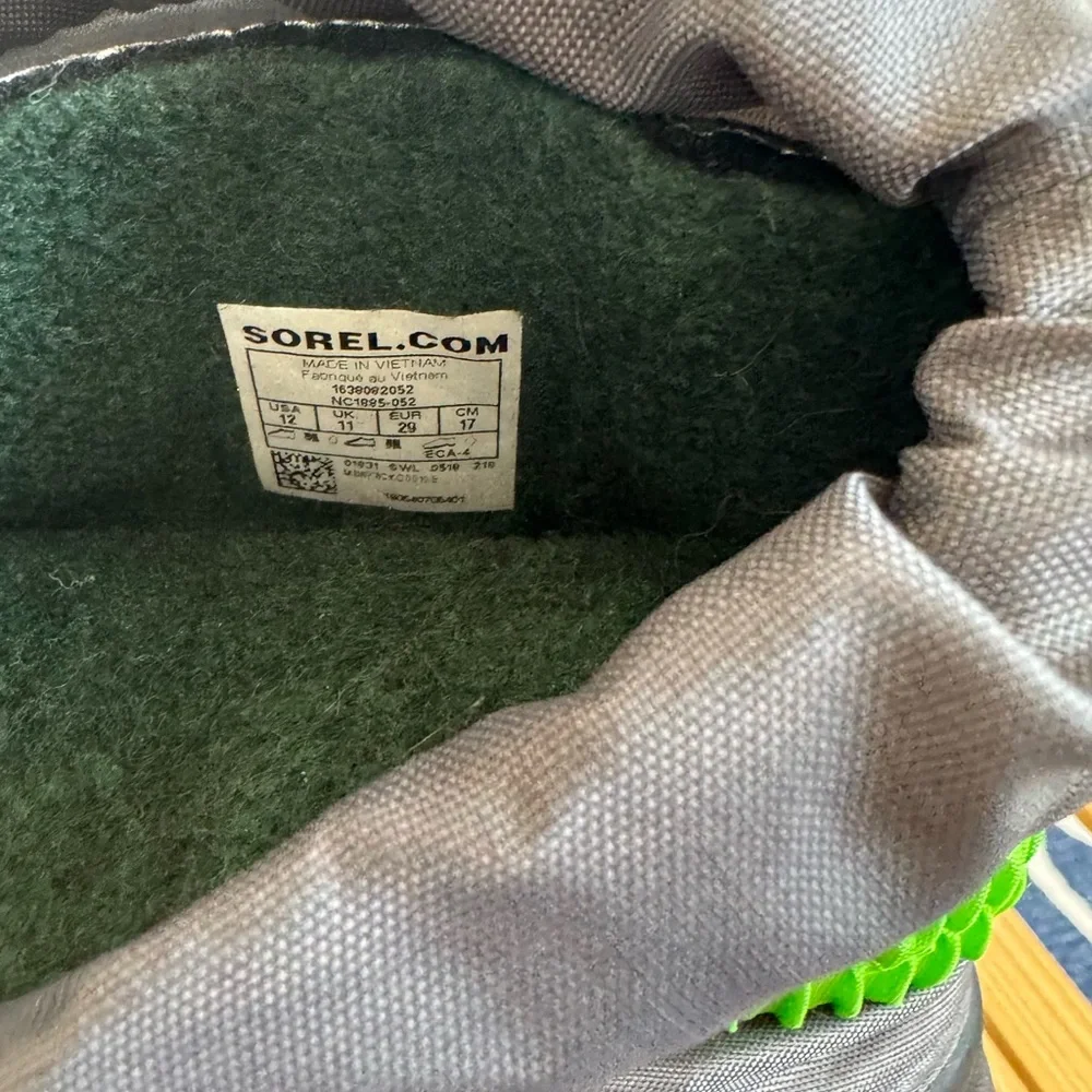 Sorel Kids' Black and Green Snow Boots - Picture 5 of 6